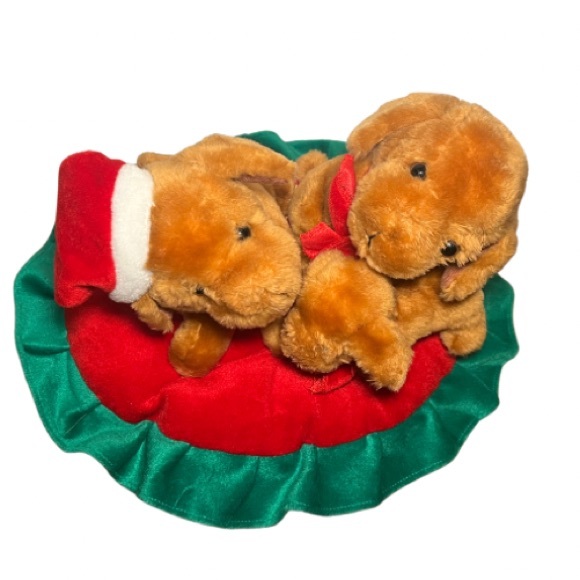 Prima Creations Christmas 3 Golden Retriever Dogs on Bed Stuffed Animal Plush - Picture 2 of 3